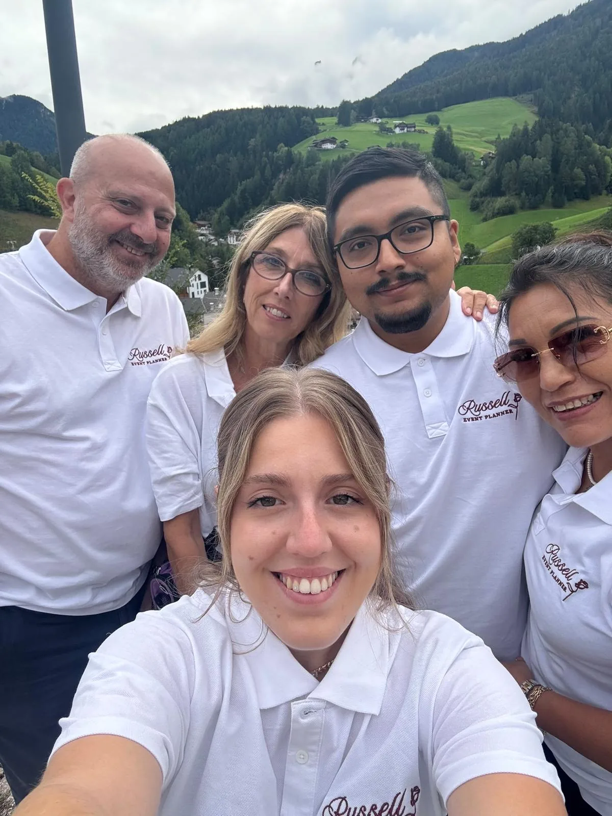 Team Russell Event Planner durante un evento nelle Dolomiti
